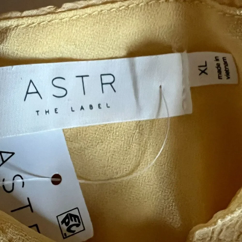 ASTR The Label Blouse XL yellow puff sleeves Gathered elastic hem NWT